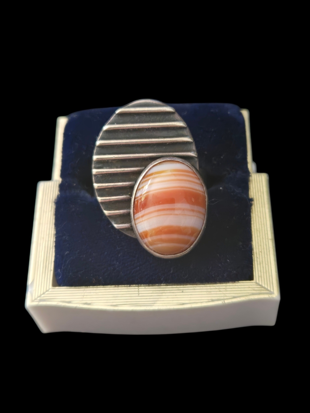 Vintage Modernist Striped Orange Agate Sterling Silver Oval Ring Signed.